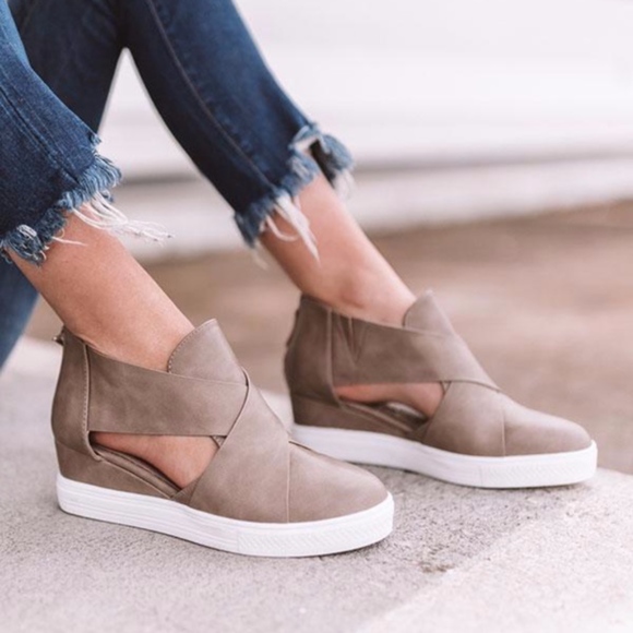 Shoes - JEFFREY Cut out Sneakers -TAUPE